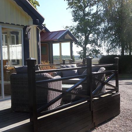 Skogis Bed & Breakfast Katrineholm Buitenkant foto
