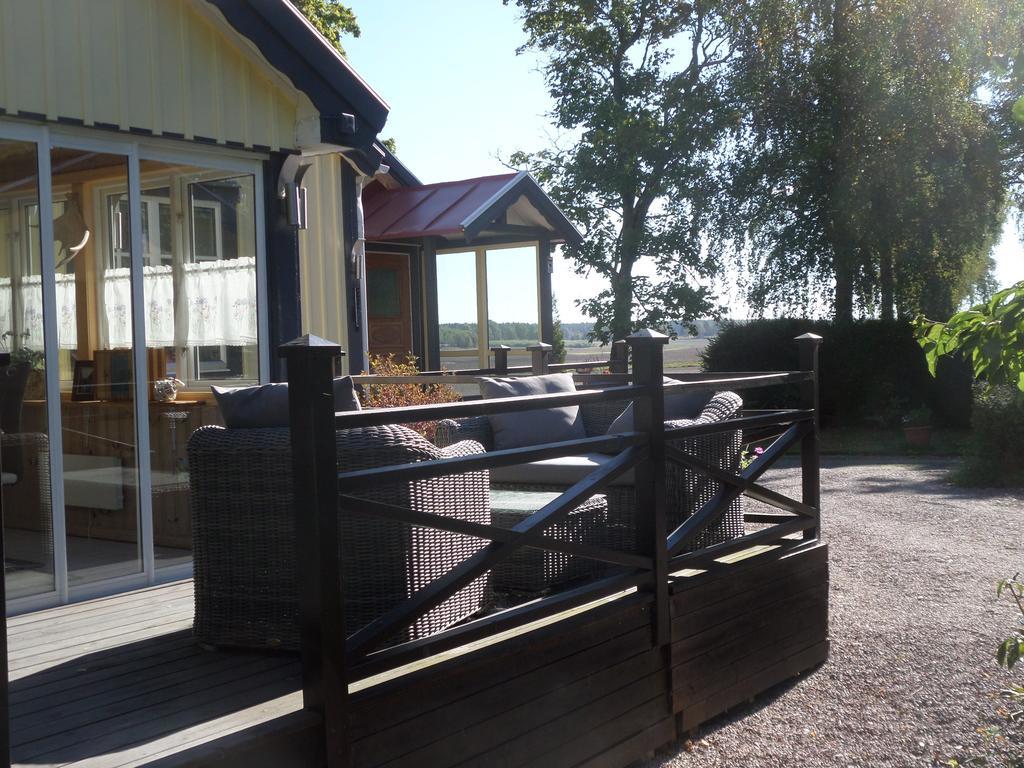 Skogis Bed & Breakfast Katrineholm Buitenkant foto