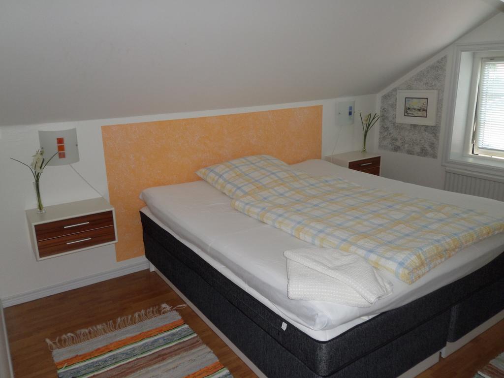 Skogis Bed & Breakfast Katrineholm Buitenkant foto