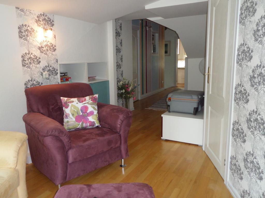 Skogis Bed & Breakfast Katrineholm Buitenkant foto