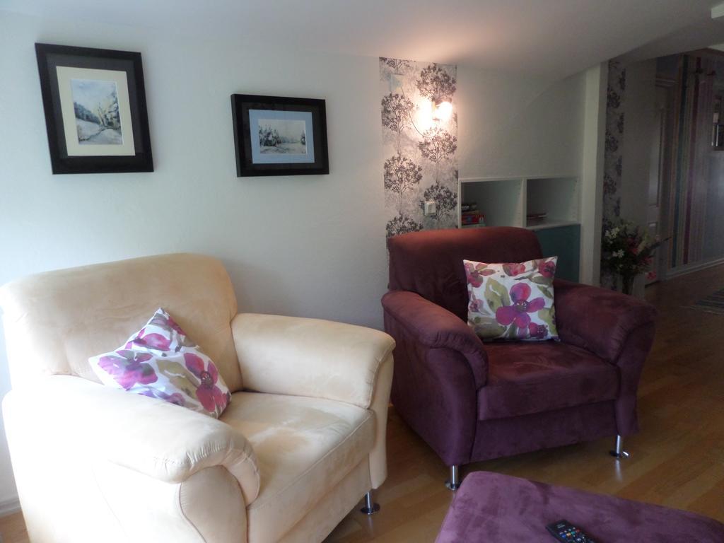 Skogis Bed & Breakfast Katrineholm Buitenkant foto