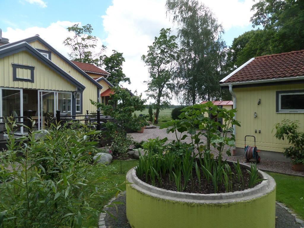 Skogis Bed & Breakfast Katrineholm Buitenkant foto